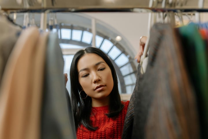 person shopping in-store represents one of the top ecommerce trends | Salsify