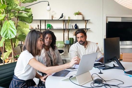 The Rise of Reddit? What Brands Should Know About Reddit Ecommerce and Its Impact on the New AI-Powered Buying Journey